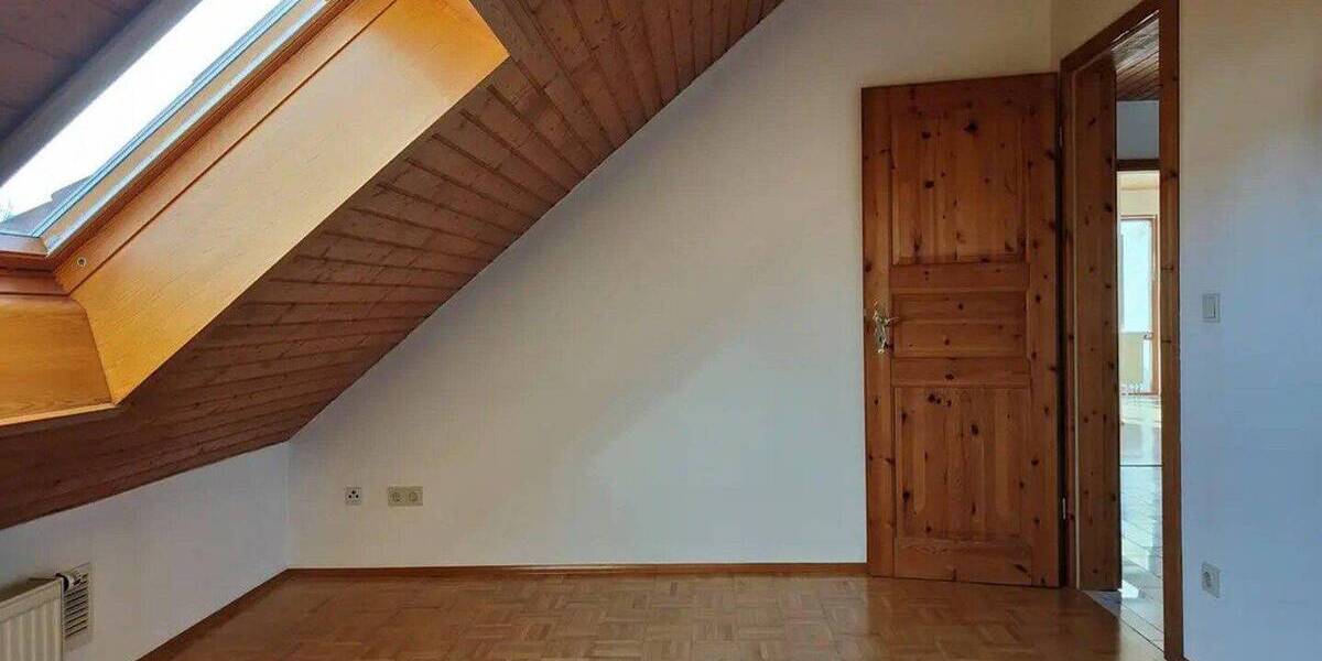 Etagenwohnung Karlsruhe Grötzingen - 3 Zimmer, 100 m&sup2;, 1.485&euro; | Angebot:26541317