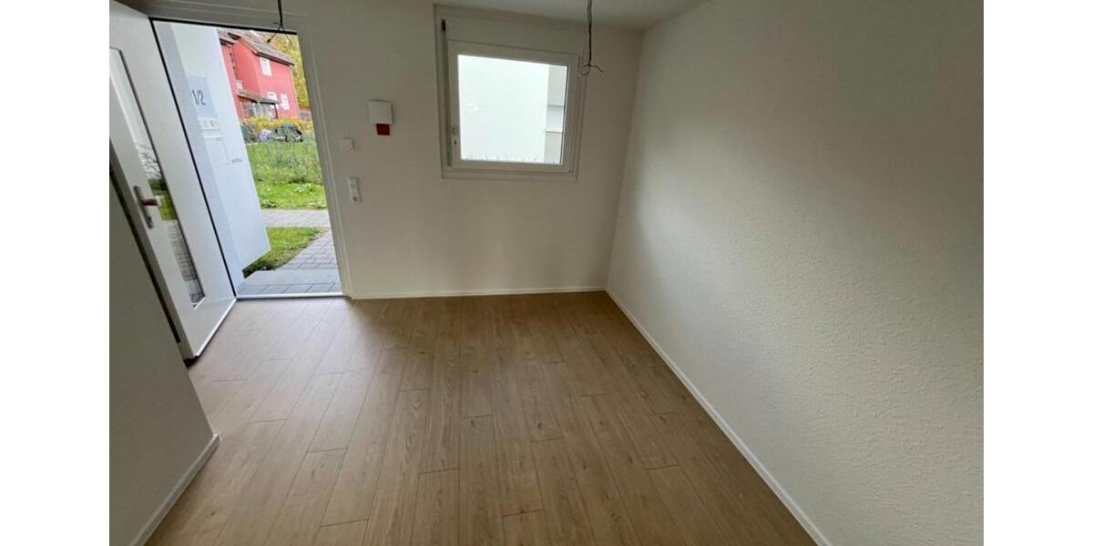 Reihenhaus Weingarten (Baden) - 5.5 Zimmer, 111 m&sup2;, 1.665&euro; | Angebot:24830170