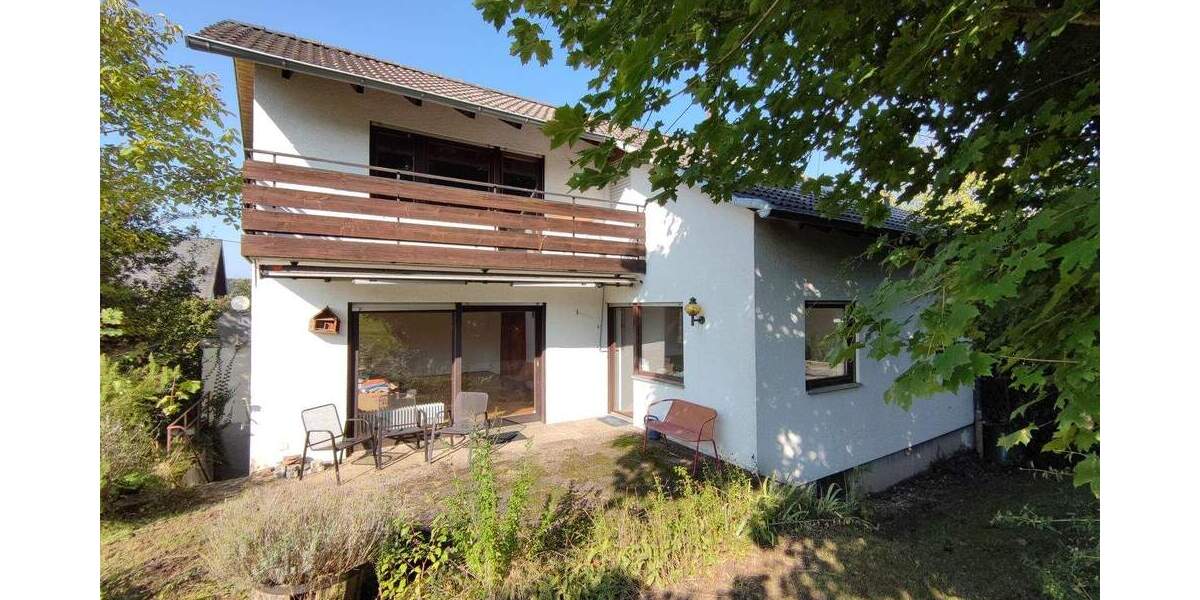 RESERVIERT ! EFH in absoluter Spitzenlage - direkt an Wiesen und Feldern 6 zimmer