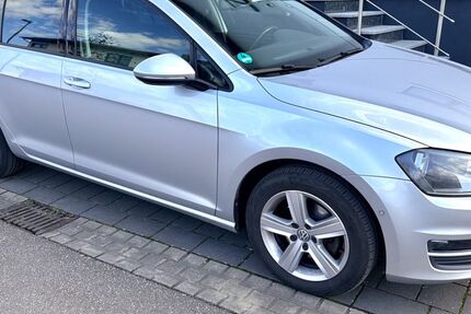 VW Golf 119.500 km 8.100 &euro; Au am Rhein 76474