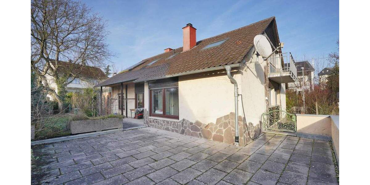 Einfamilienhaus Bretten - 7 Zimmer, 220 m&sup2;, 685.000&euro; | Angebot:25777708