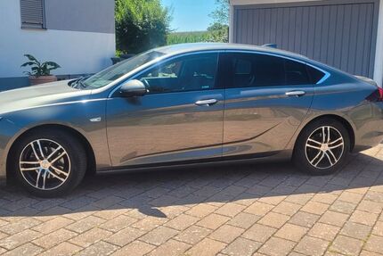 Opel Insignia 99.000 km 9.900 &euro; Billigheim-Ingenheim 76831