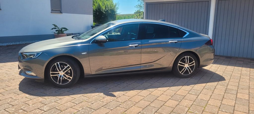Opel Insignia 99.000 km 9.900 &euro; Billigheim-Ingenheim 76831
