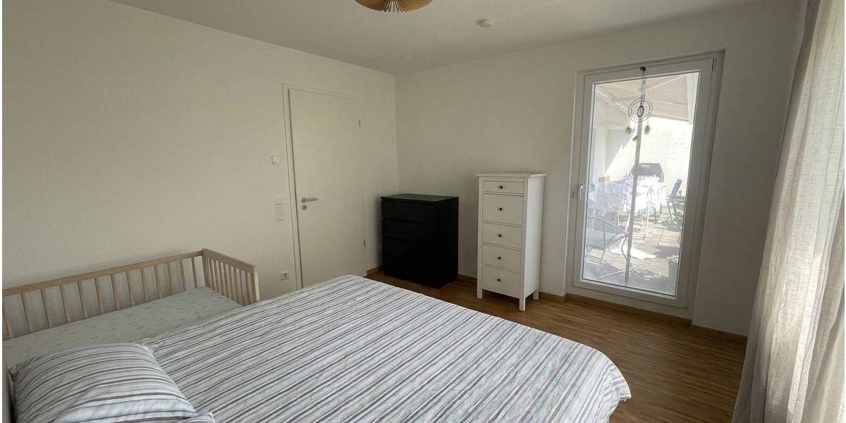Etagenwohnung Karlsruhe / Neureut Neureut - 4 Zimmer, 144 m&sup2;, 1.720&euro; | Angebot:26916849