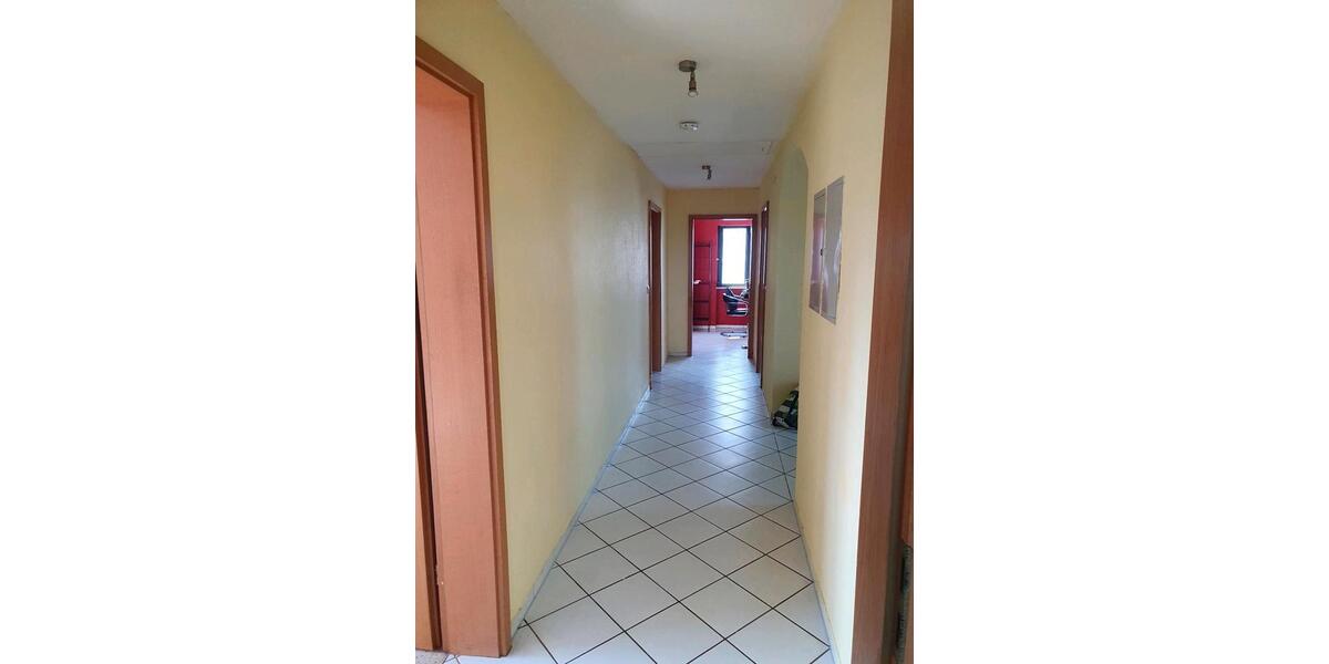 Dachgeschoßwohnung Kraichtal - 3 Zimmer, 80 m&sup2;, 620&euro; | Angebot:25319625