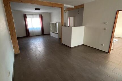 Wohnung Waghäusel - 2 Zimmer, 75 m&sup2;, 1.100&euro; | Angebot:25789586