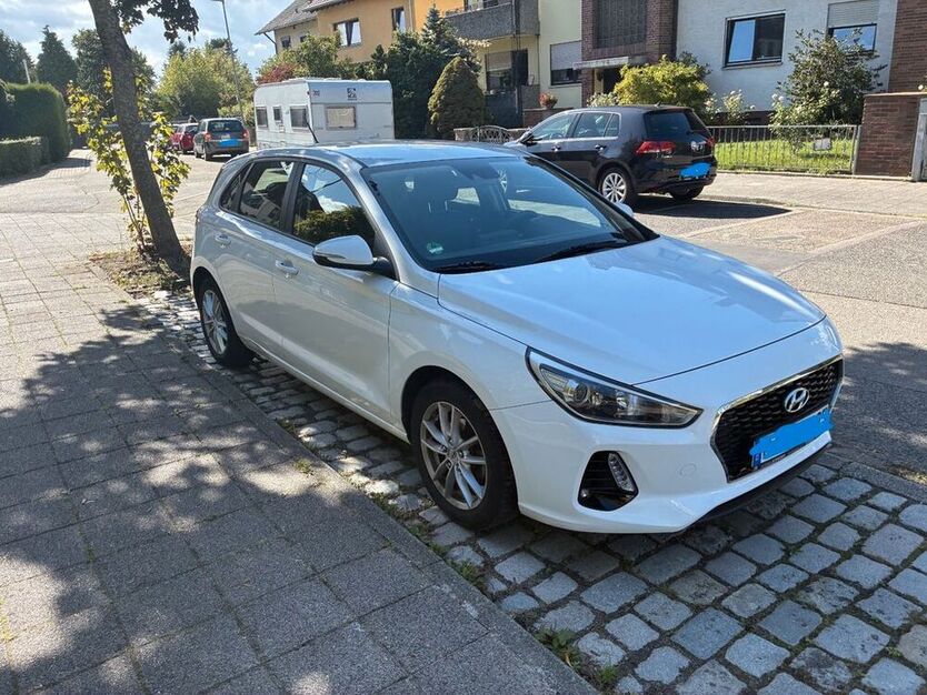 i30