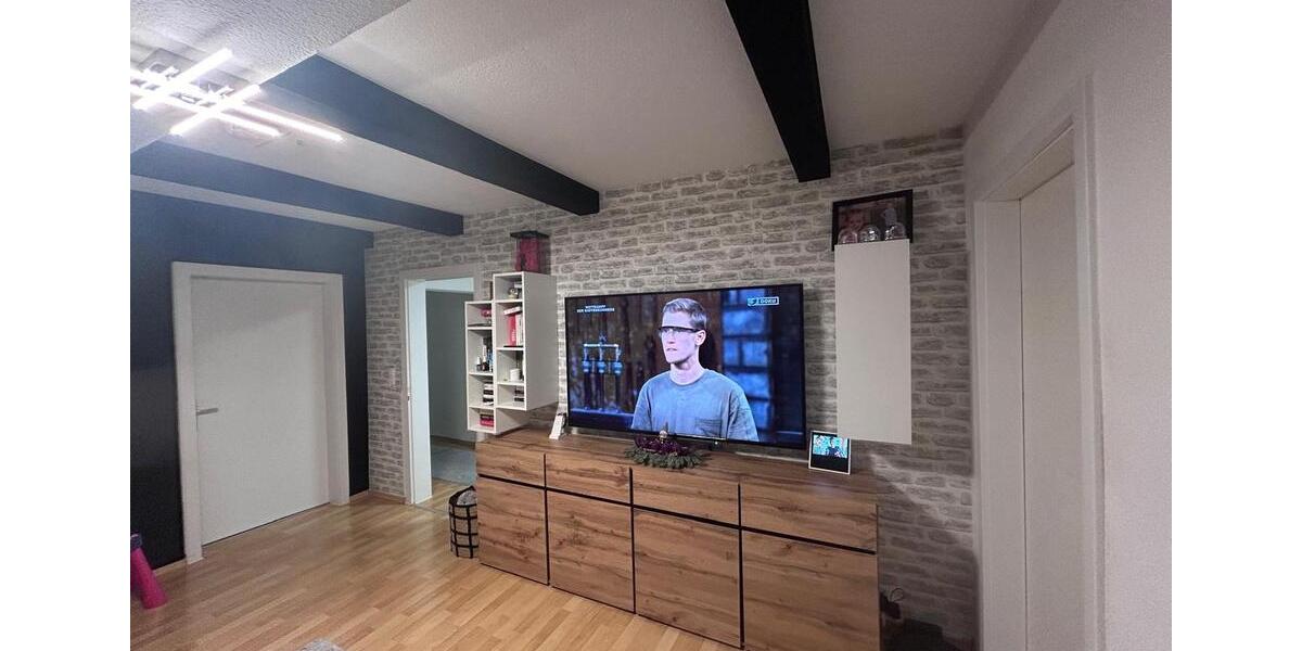 Dachgeschoßwohnung Pforzheim - 3 Zimmer, 65 m&sup2;, 800&euro; | Angebot:25634558