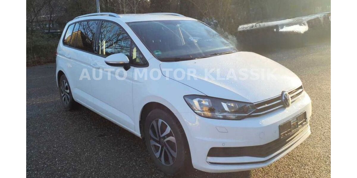 VW Touran 64.500 km 23.999 &euro; Knittlingen 75438