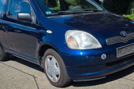 Toyota Yaris 141.000 km 2.400 € Ölbronn-Dürrn 75248
