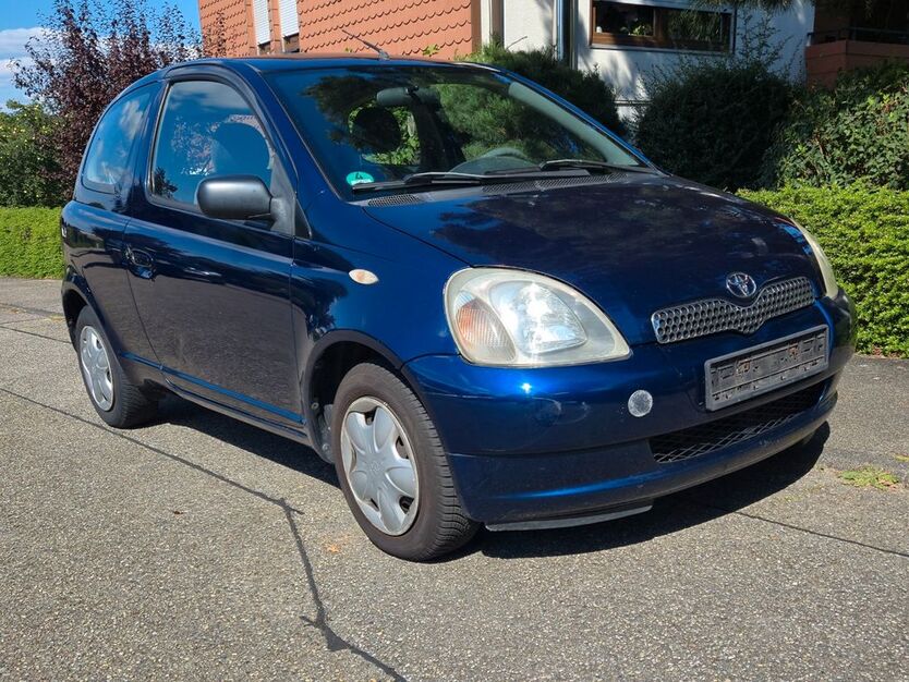 Toyota Yaris 141.000 km 2.400 € Ölbronn-Dürrn 75248