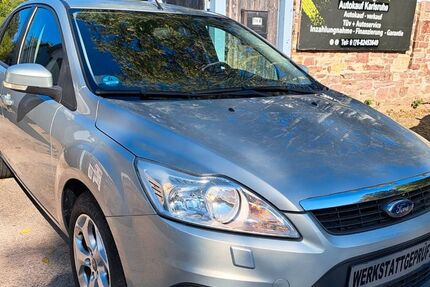 Ford Focus 105.700 km 4.399 € Karlsruhe 76131