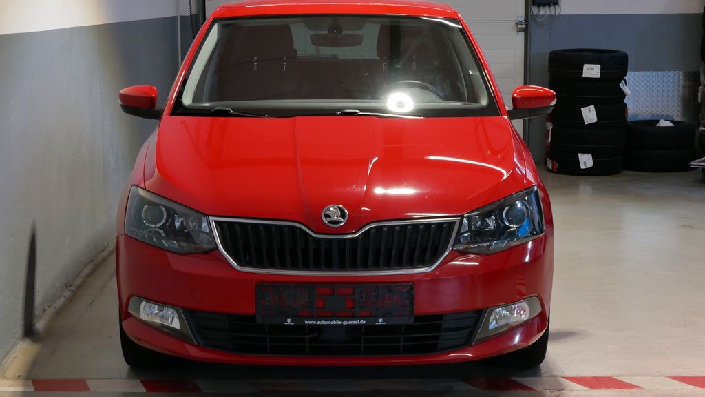 Skoda Fabia 113.214 km 8.800 € Hagenbach 76767