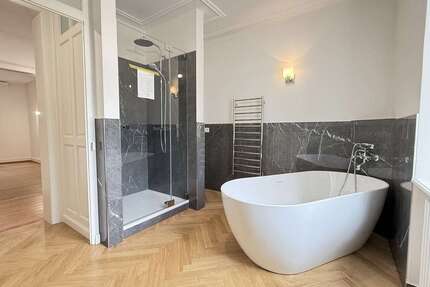 Wohnung Baden-Baden Baden - 4 Zimmer, 89 m&sup2;, 1.575&euro; | Angebot:26889370