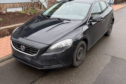 Volvo V40 205.000 km 7.890 &euro; Oberhausen 68794