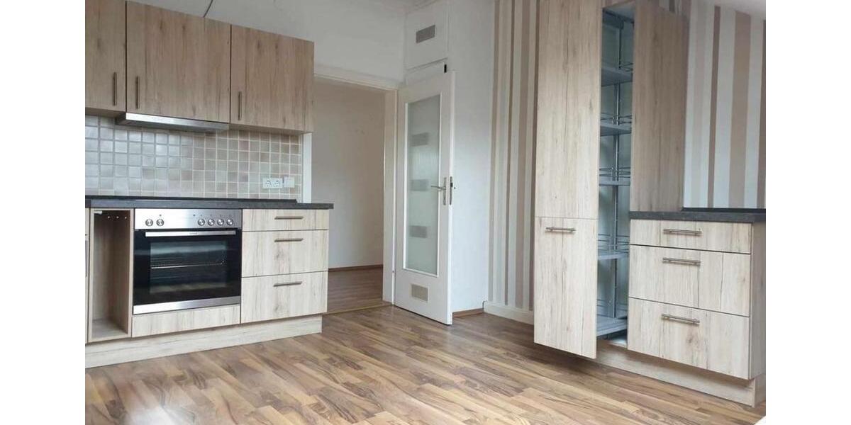 Dachgeschoßwohnung Bruchsal - 3 Zimmer, 65 m&sup2;, 1.050&euro; | Angebot:25057521