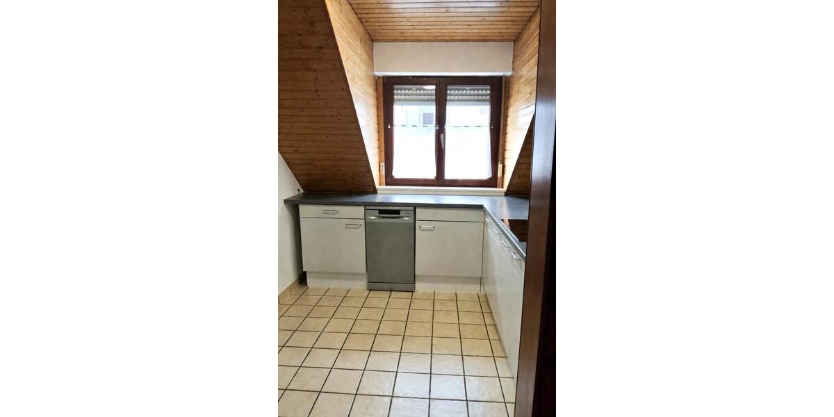 Dachgeschoßwohnung Bruchsal - 3 Zimmer, 64 m&sup2;, 198.000&euro; | Angebot:25104264