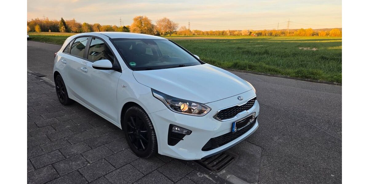 Kia ceed / Ceed 68.000 km 10.900 &euro; Forst 76694