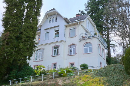 Aufwändig renovierte Altbauwohnung in prachtvollem Jugendstilgebäude - Wohnung Baden-Baden Baden | Angebot:25479357