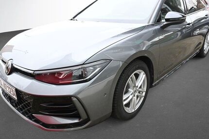 VW Passat 18.000 km 56.880 € Karlsruhe 76131