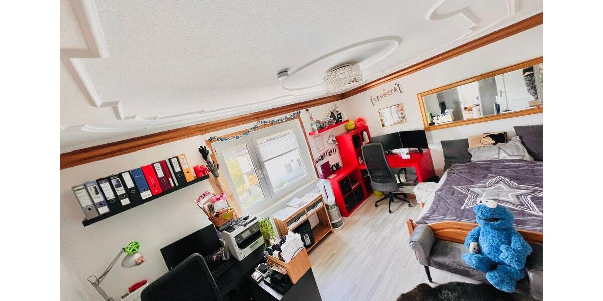 Etagenwohnung Pforzheim Eutingen - 3 Zimmer, 80 m&sup2;, 650&euro; | Angebot:25646142