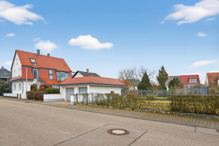 Seltene Gelegenheit: Gepflegtes Zweifamilienhaus mit viel Platz, Ruhe und Entwicklungspotential - Haus Rastatt / Niederbühl Niederbühl | Angebot:26948205