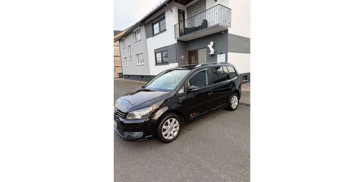 VW Touran 194.000 km 7.100 &euro; Waghäusel 68753