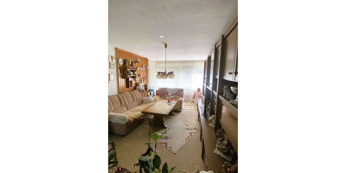 Etagenwohnung Pforzheim Weststadt - 2 Zimmer, 67 m&sup2;, 115.000&euro; | Angebot:27352653