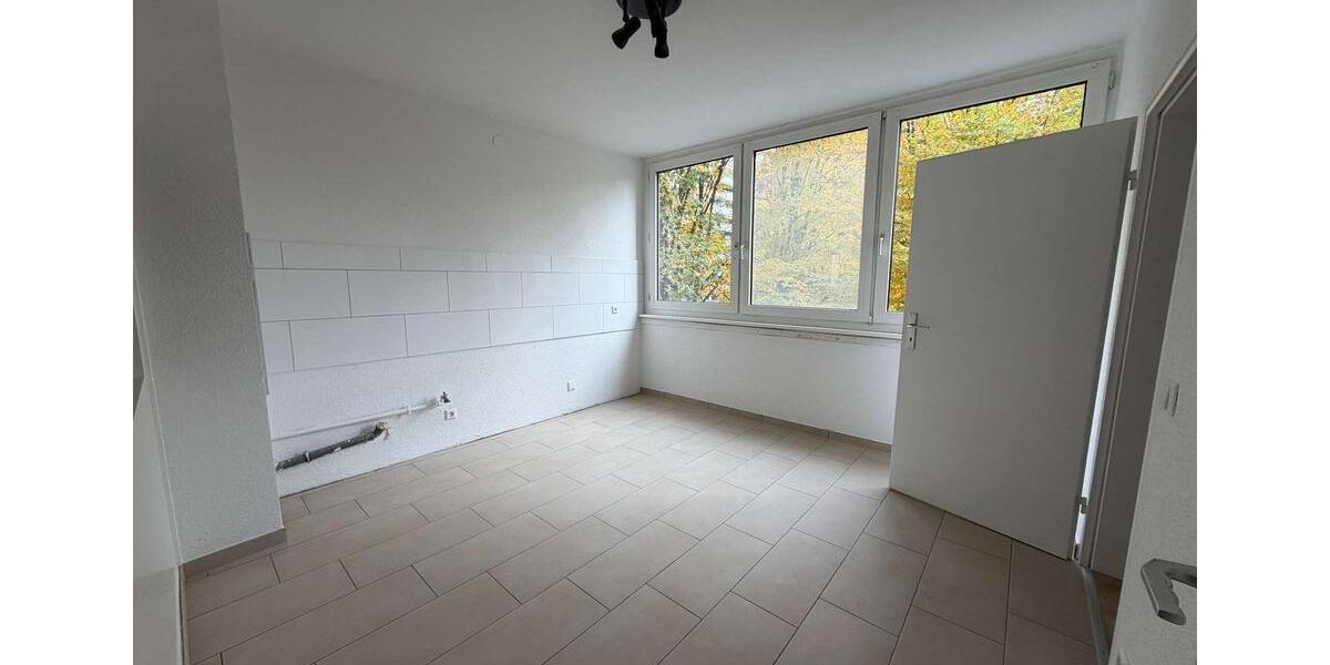 Etagenwohnung Karlsruhe Wettersbach - 4 Zimmer, 126 m&sup2;, 1.225&euro; | Angebot:25783076
