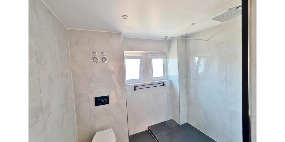 Etagenwohnung Karlsruhe Südstadt - 4 Zimmer, 95 m&sup2;, 1.450&euro; | Angebot:26326742