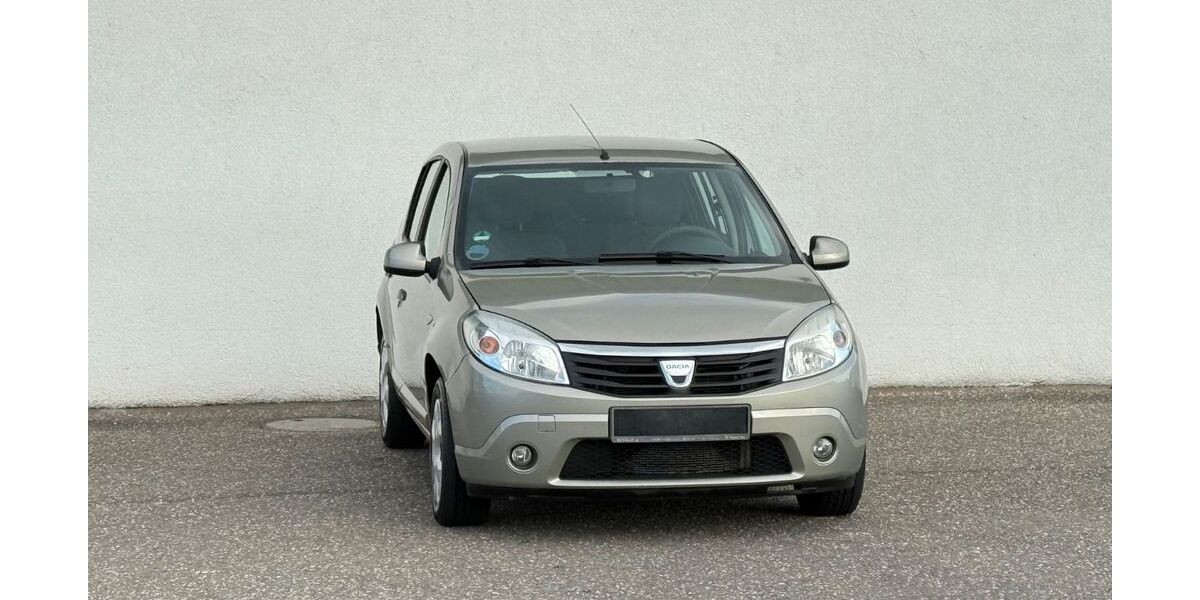 Dacia Sandero 125.000 km 1.799 &euro; Kandel 76870
