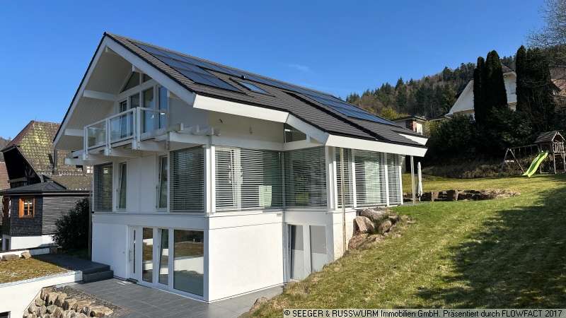 Haus zum Kaufen in Bad Herrenalb 1.225.000 € 245 m²