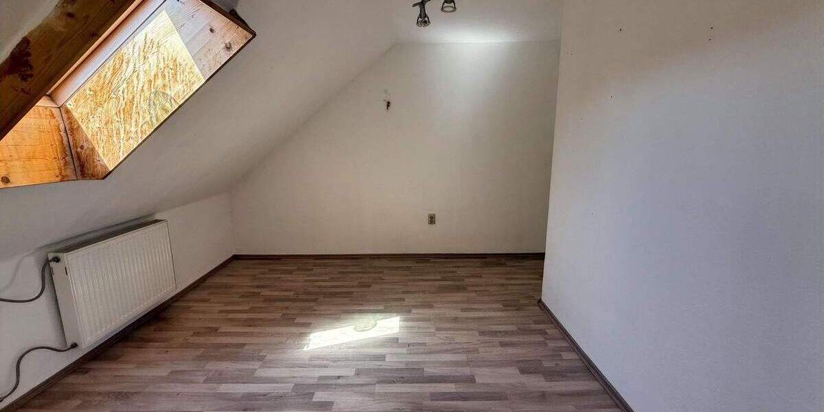 Ruhig gelegenes Reihenendhaus (Erbpachtgrundstück) 4 zimmer