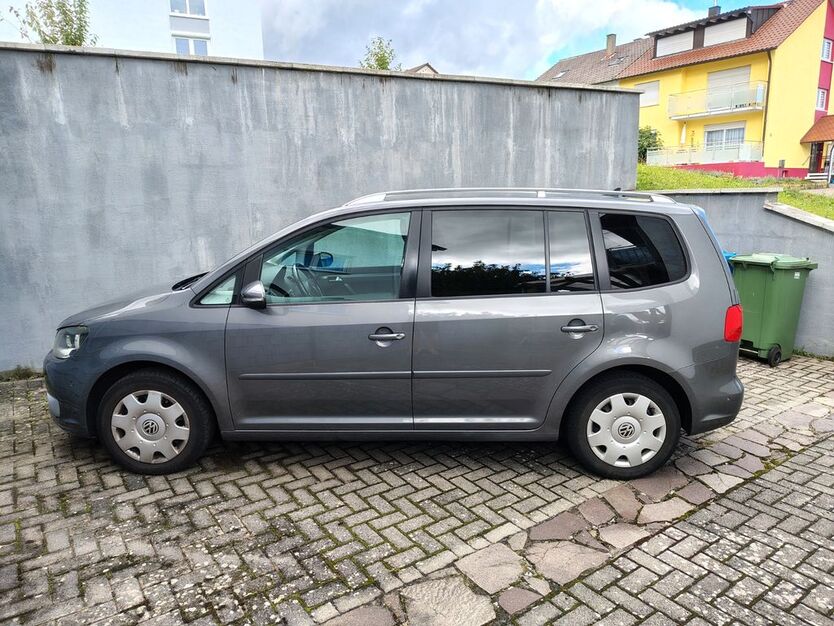 VW Touran 282.000 km 5.400 € Oberderdingen 75038
