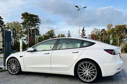 Tesla Model 3 46.500 km 30.100 &euro; Bretten 75015