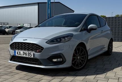Ford Fiesta 68.800 km 16.300 &euro; Linkenheim 76351