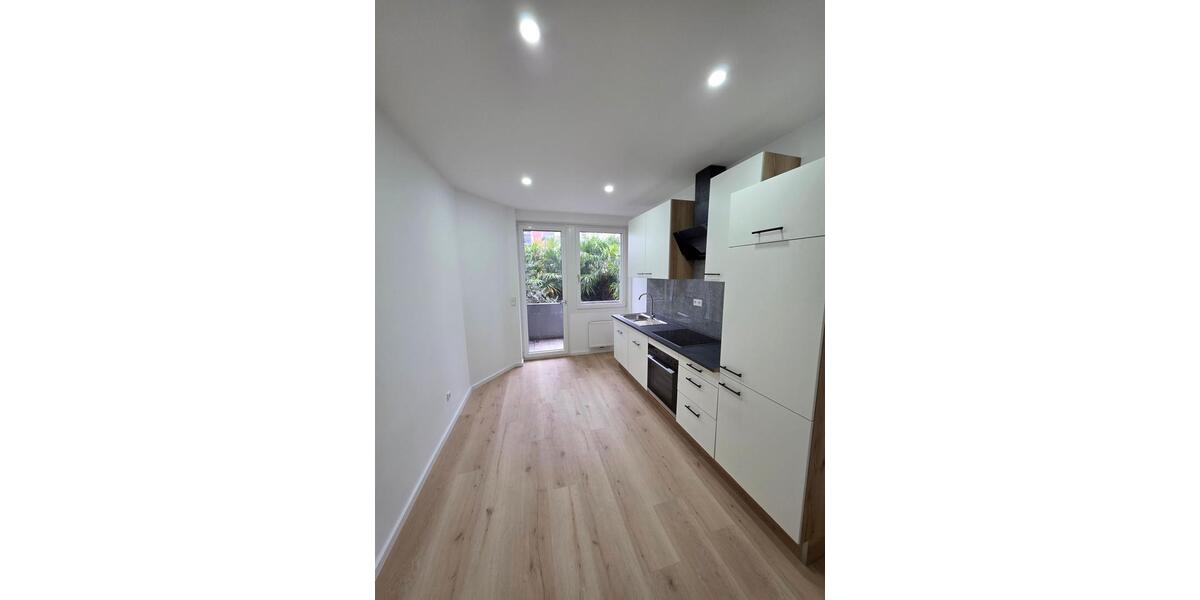 Erdgeschoßwohnung Karlsruhe Südstadt - 3 Zimmer, 94 m&sup2;, 1.750&euro; | Angebot:26322267