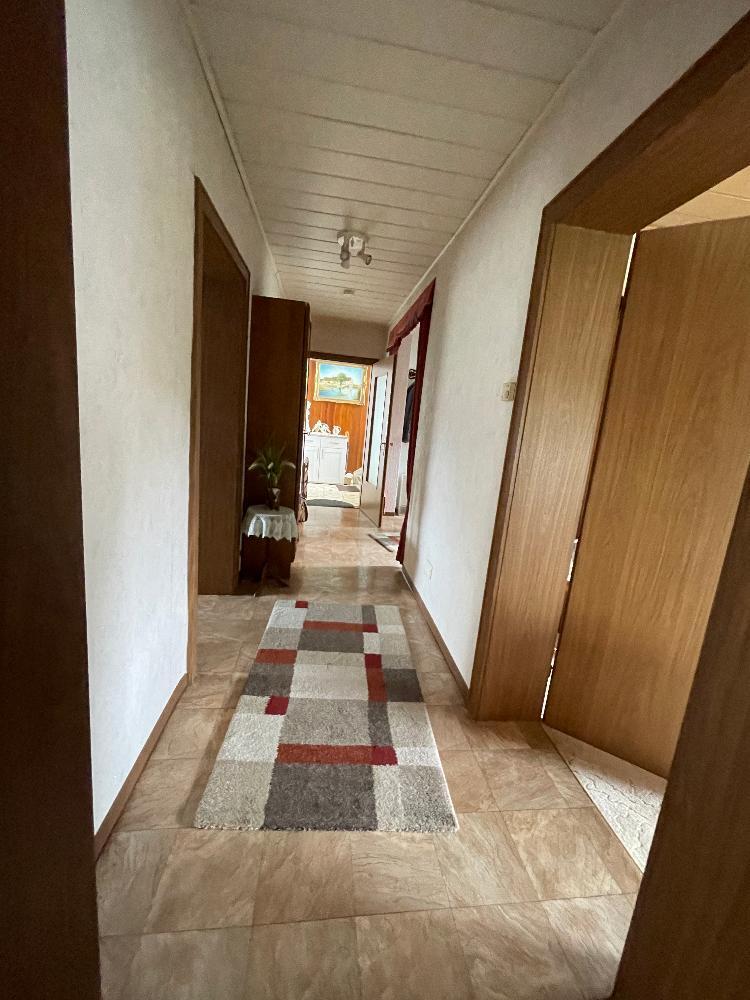 *** Zweifamilienhaus mit Potential für mehr !