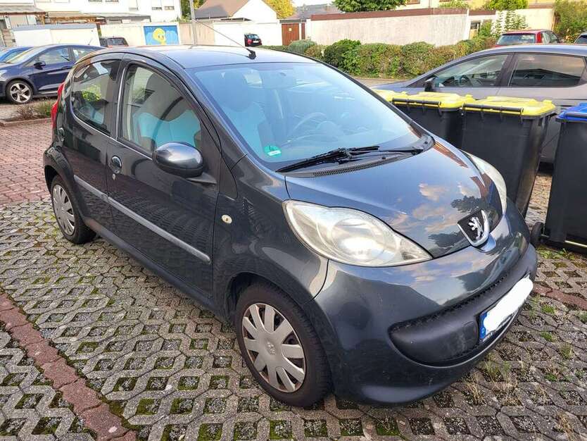 Peugeot 107 128.716 km 2.100 € Knittlingen 75438