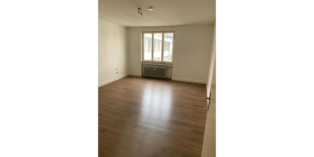 Etagenwohnung Pforzheim Weststadt - 3 Zimmer, 92 m&sup2;, 750&euro; | Angebot:24675525