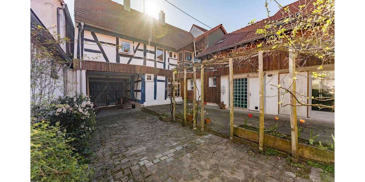 Einfamilienhaus Karlsruhe Knielingen - 7 Zimmer, 238 m&sup2;, 1.190.000&euro; | Angebot:26331234