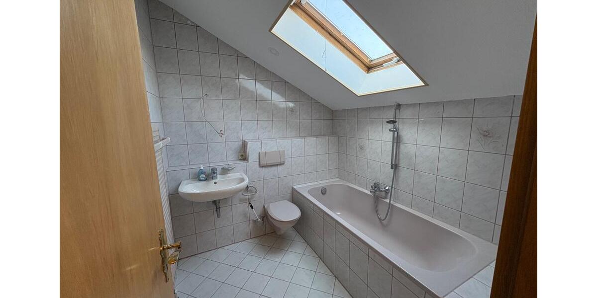 Maisonettenwohnung Karlsbad - 4 Zimmer, 110 m&sup2;, 1.200&euro; | Angebot:26426642