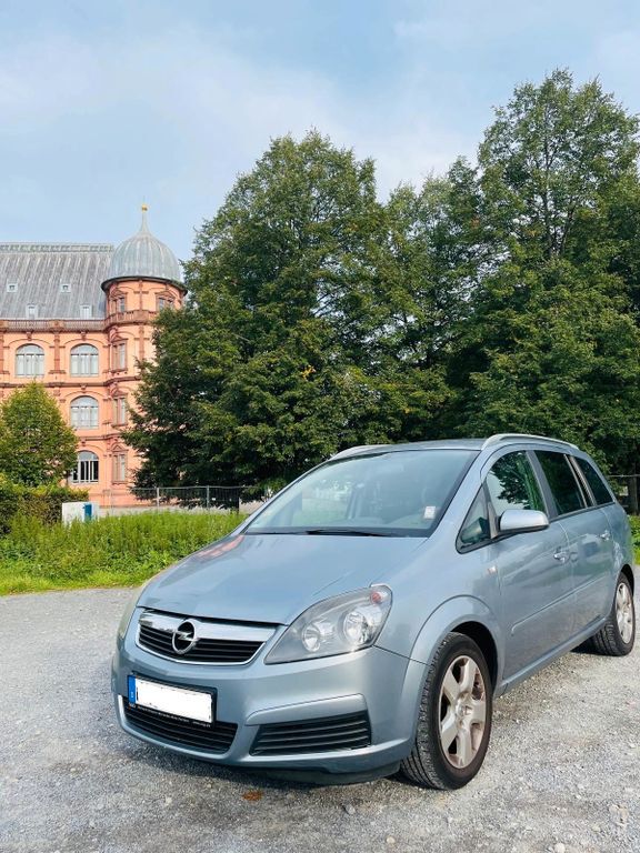 Opel Zafira 214.000 km 3.200 € Karlsruhe 76137