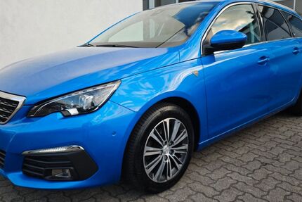 Peugeot 308 181.000 km 9.990 &euro; Ötigheim 76470