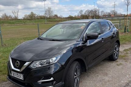 Nissan Qashqai 65.500 km 16.500 &euro; Stutensee 76297