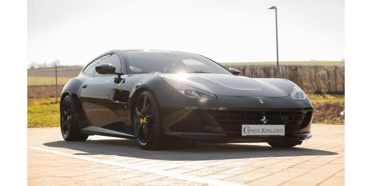 Ferrari GTC4Lusso 7.900 km 224.900 &euro; Oberderdingen 75038