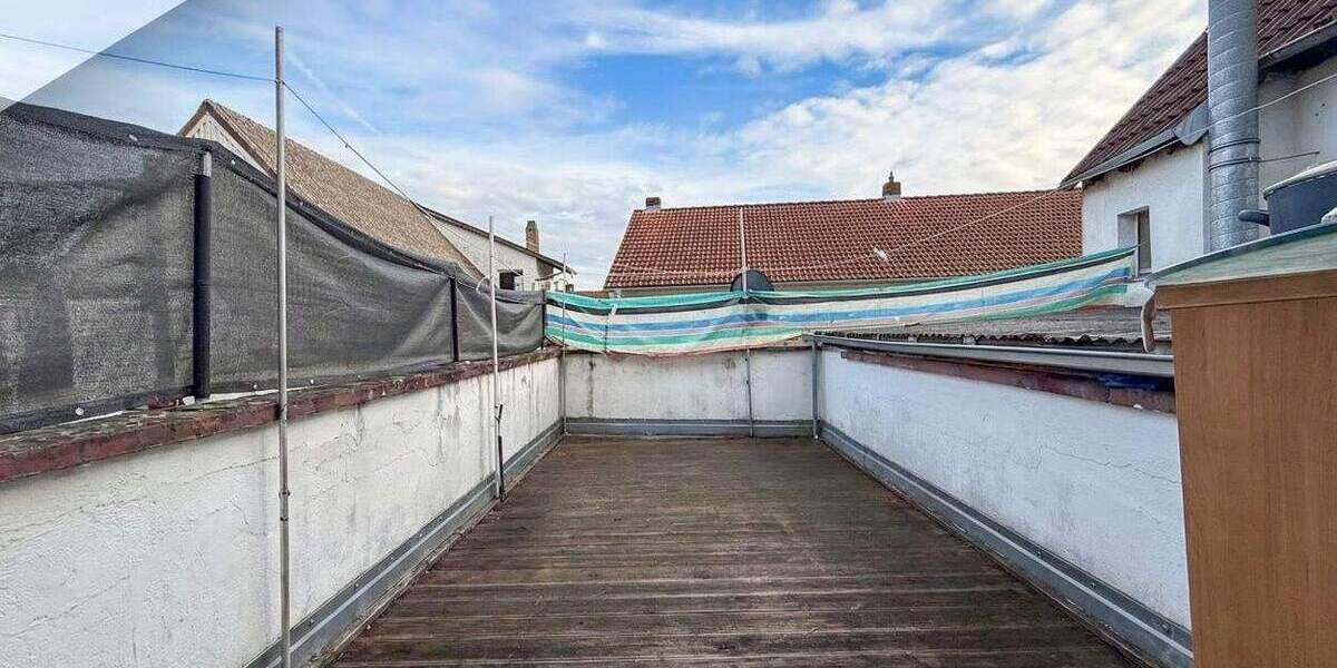 Mehrfamilienhaus, Wohnhaus Graben-Neudorf Neudorf - 7 Zimmer, 181 m&sup2;, 250.000&euro; | Angebot:26410048