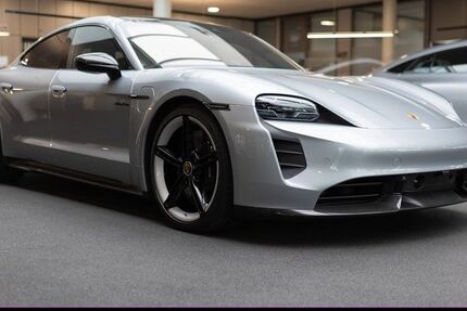 Porsche Taycan 8.452 km 107.970 € Kraichtal 76703
