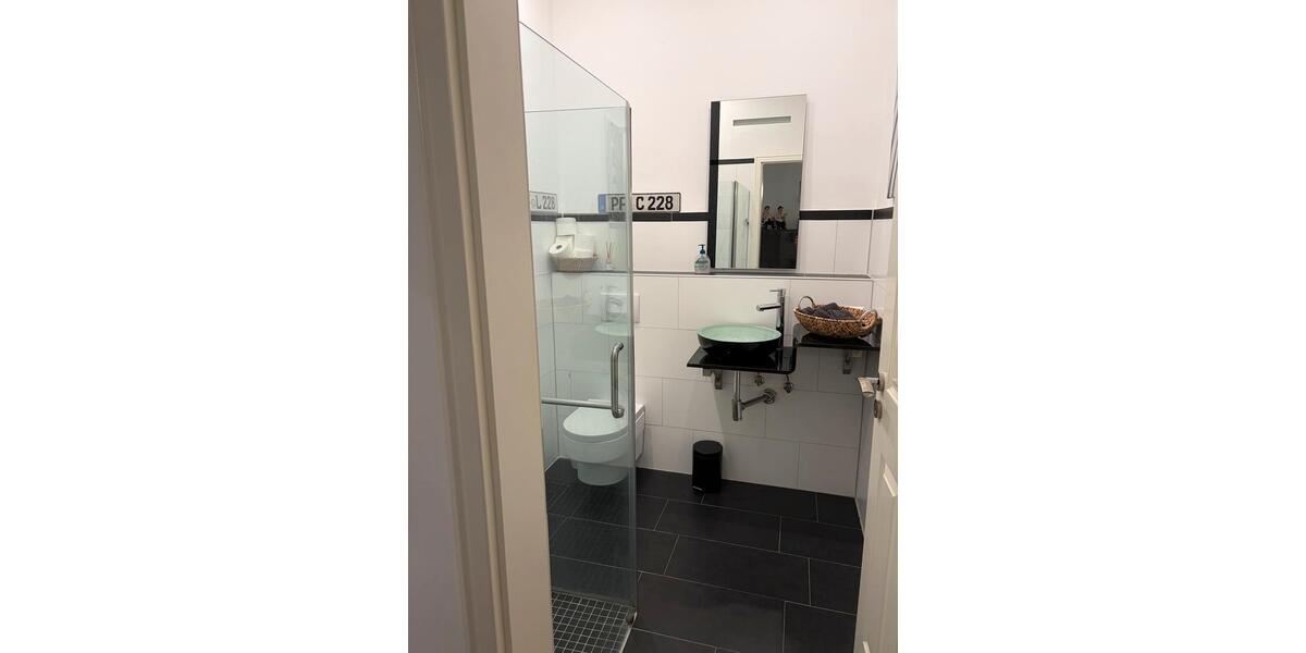 Hochparterre Pforzheim Weststadt - 3 Zimmer, 120 m&sup2;, 1.150&euro; | Angebot:26162893