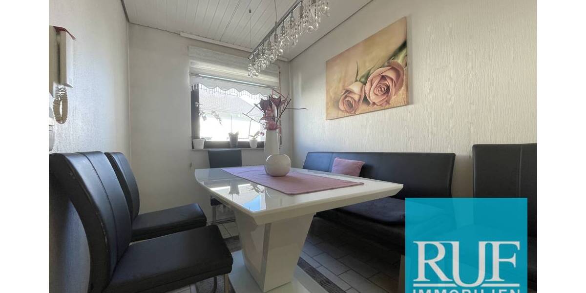 Reihenmittelhaus Pforzheim Eutingen - 4 Zimmer, 110 m&sup2;, 370.000&euro; | Angebot:25997914
